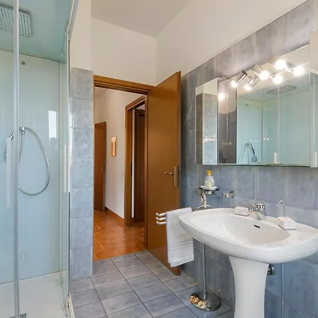 Casa Antonia: Lake Maggiore Villa With Private Pool - Happy Rentals * Porto Valtravaglia