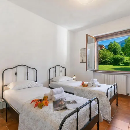 Casa Antonia: Lake Maggiore Villa With Private Pool - Happy Rentals * Porto Valtravaglia